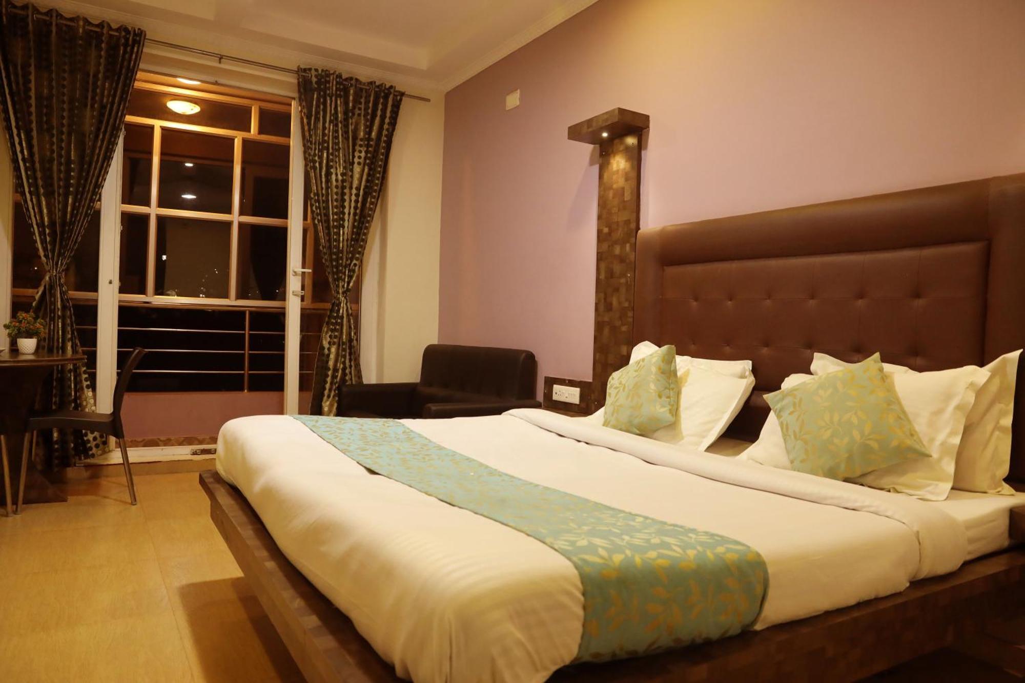 Divi Heritage Inn Ооти Екстериор снимка