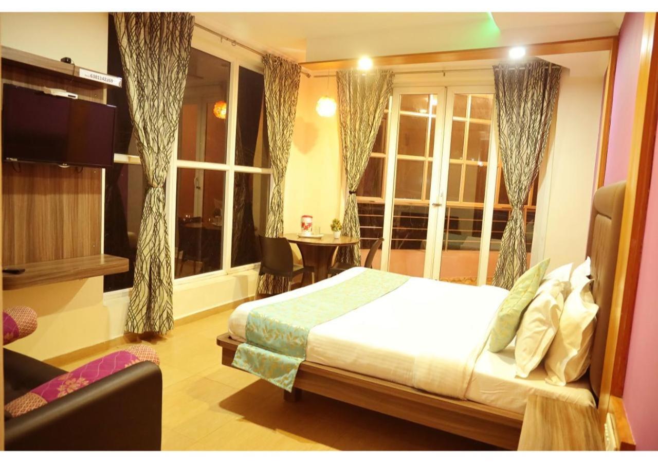 Divi Heritage Inn Ооти Екстериор снимка
